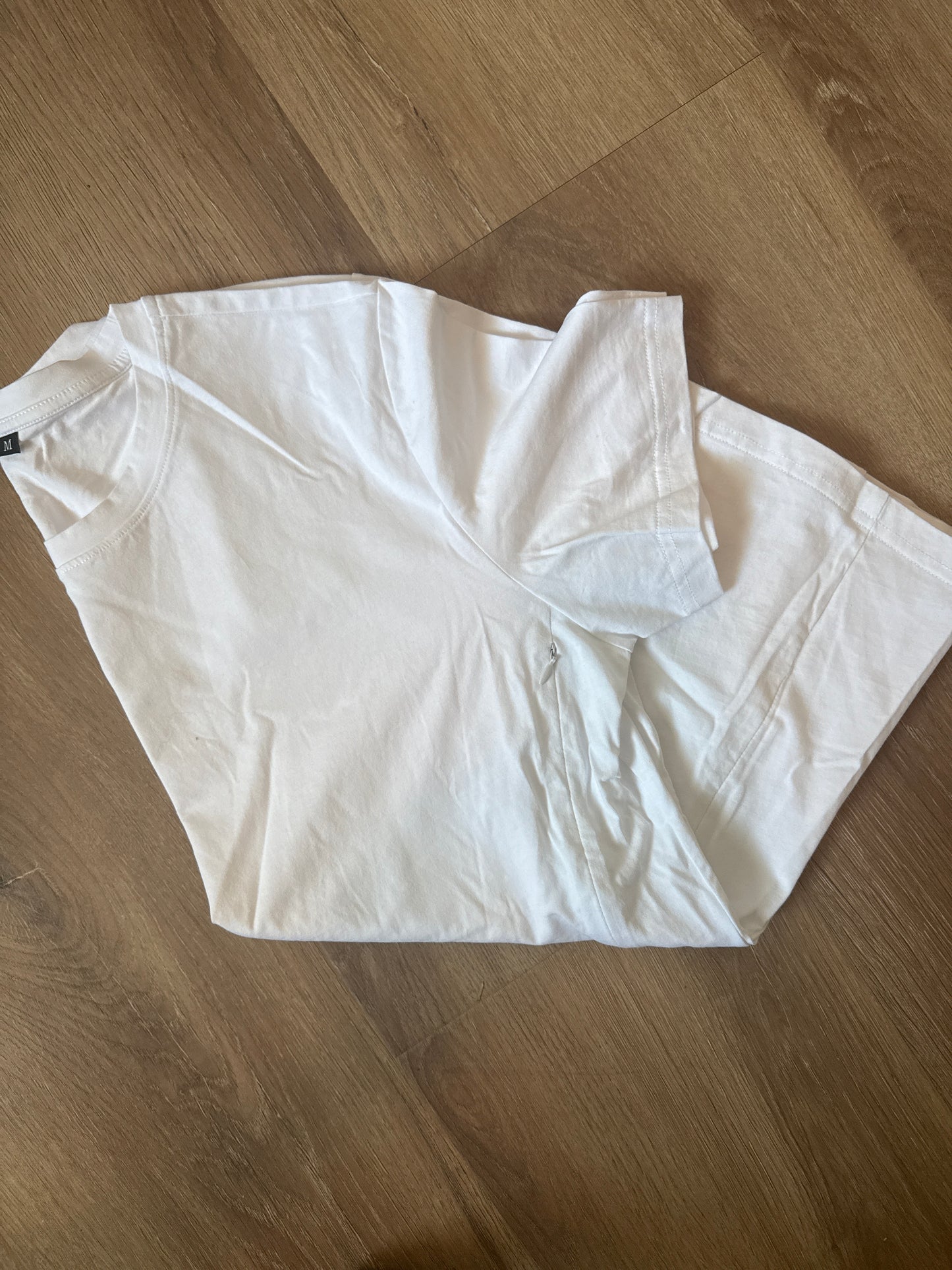 #20 - Sample Sale - Breastfeeding T-Shirt (Condition GOOD) - FINAL SALE